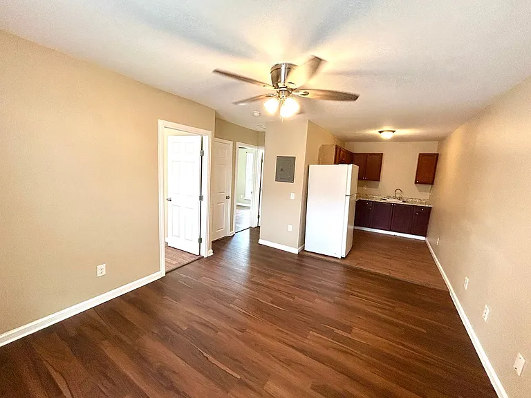1222 Fenfield Ave #2 — Photo 3