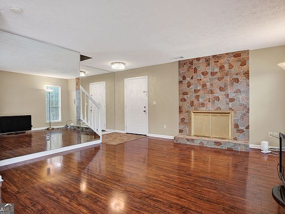 4th image of 5536 Clover Rise Ln