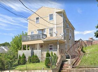 132 Sanford Ave, Bridgeport, CT 06604