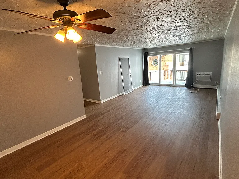 5117 Blodgett Ave #206 — Photo 3