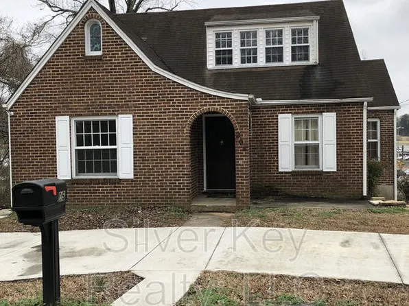 206 S Jackson St, Athens, TN 37303