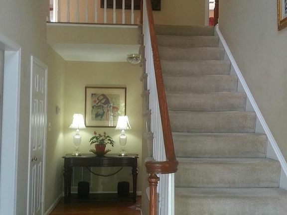 3rd image of 702 Catoctin Cir NE