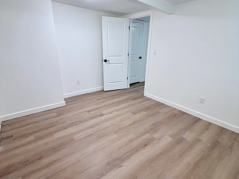 46 N Hamilton St #1 — Photo 23