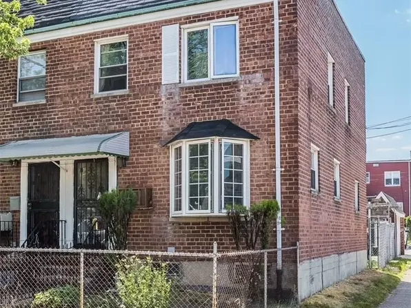4502 160th St, Flushing, NY 11358