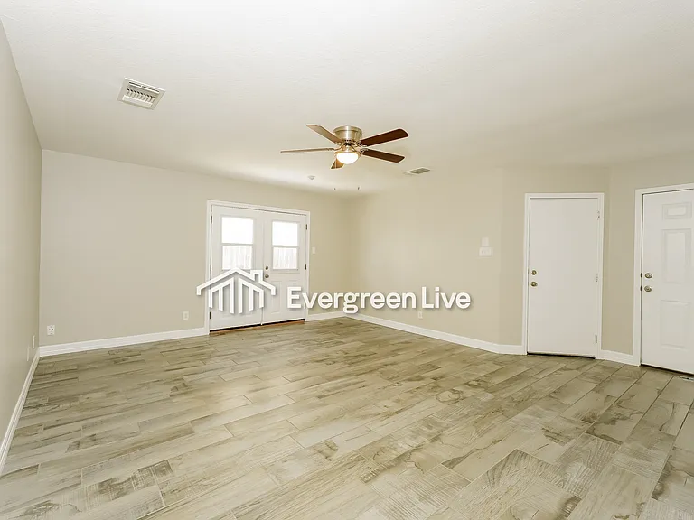 8907 Dakota Run — Photo 5