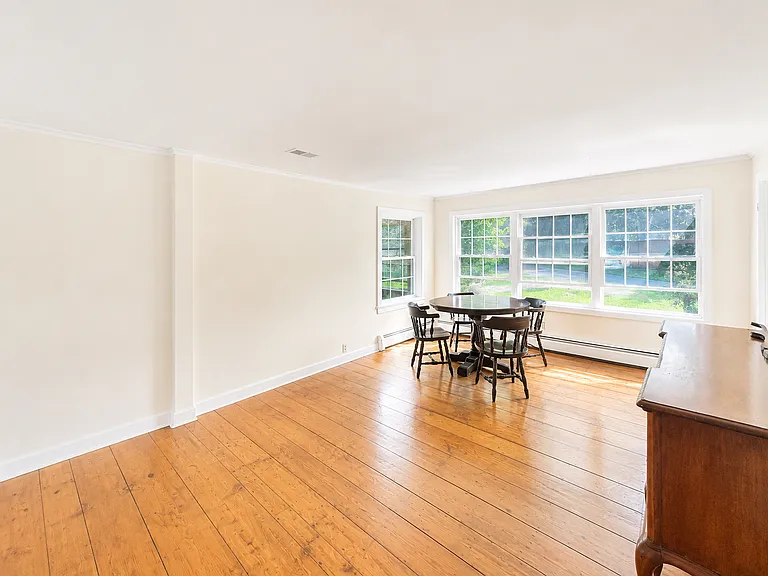 Living room/Dining room