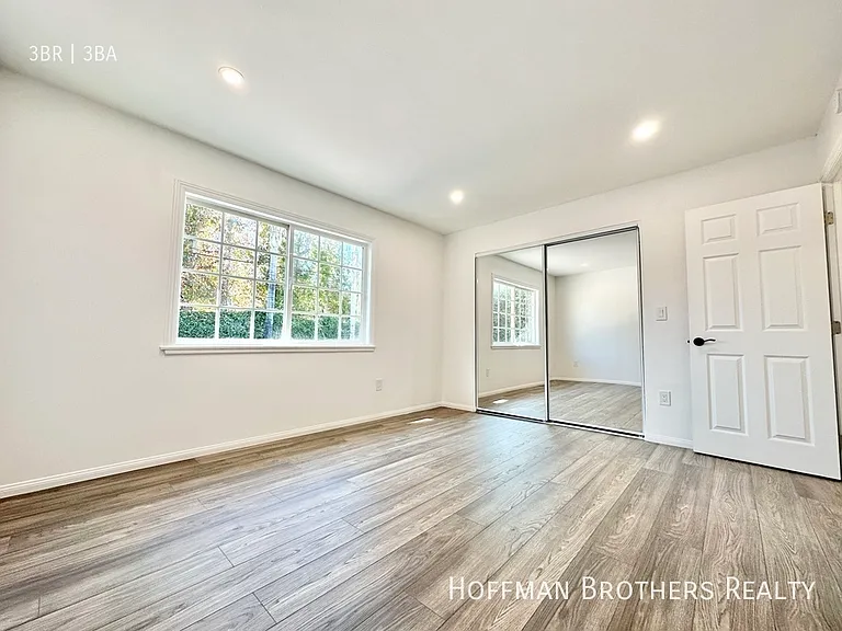6243 Platt Ave — Photo 13