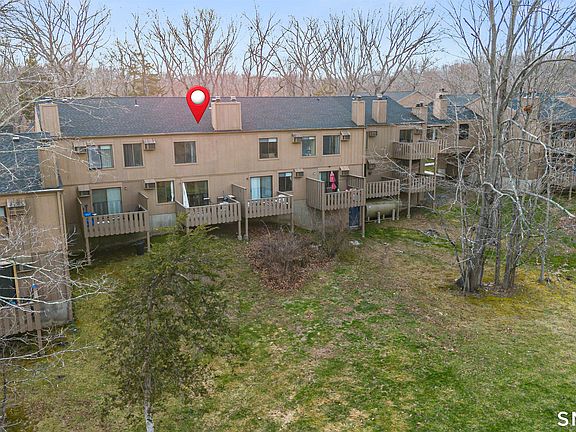4th image of 42 Granite Road #42