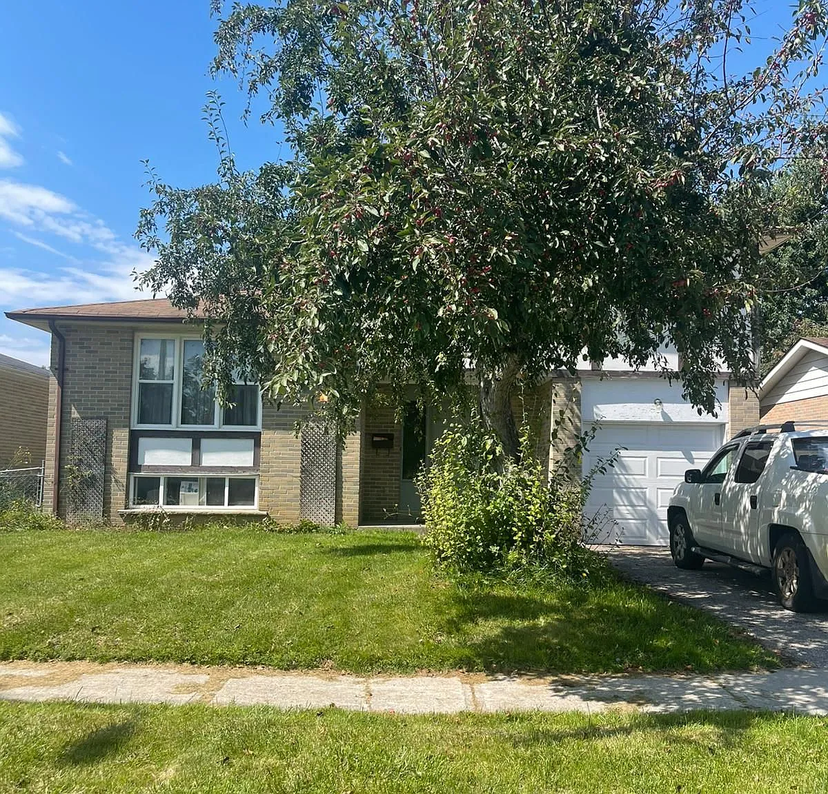 8 bed, $3,950 — Photo 2