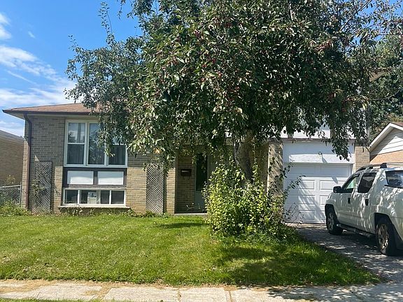 2nd image of 280 Cook St