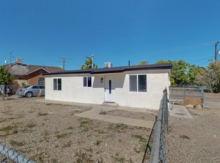 1717 Deluvina Dr SW, Albuquerque, NM 87105
