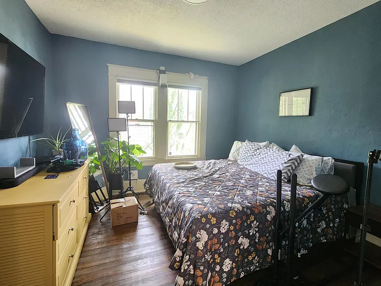 705 E Hargett St — Photo 8