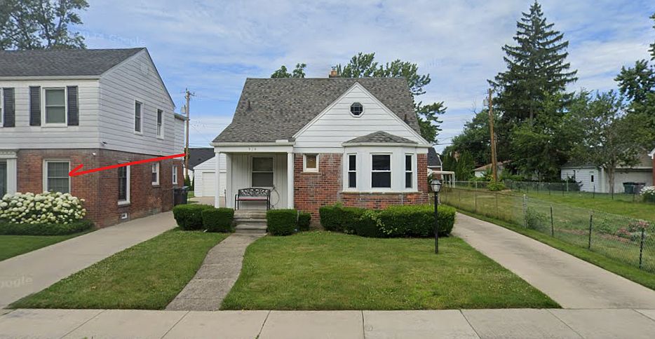 1st image of 925 N Highland St