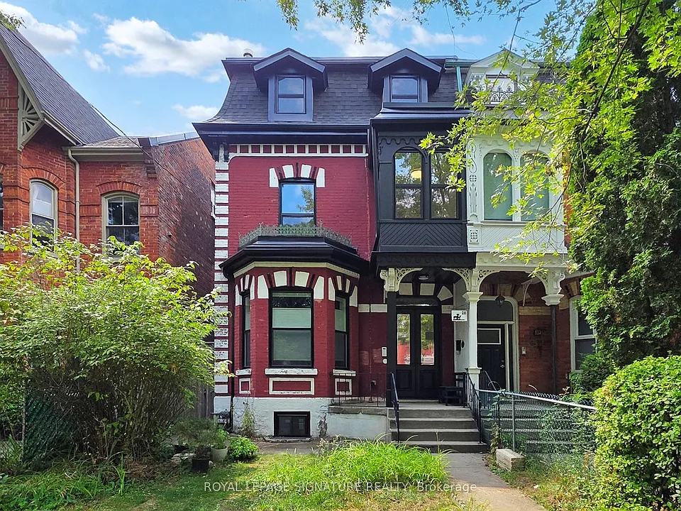 28 Beaconsfield Ave #2
