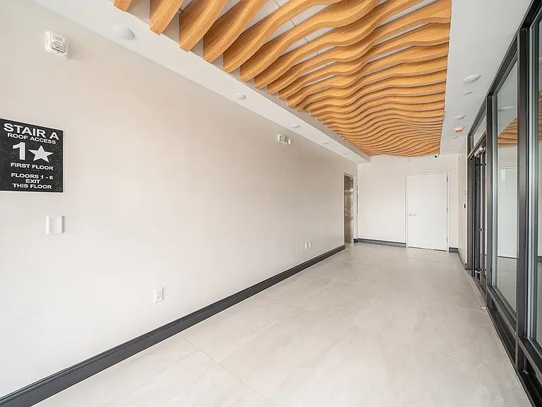 211 Baldwin Ave #507 — Photo 32
