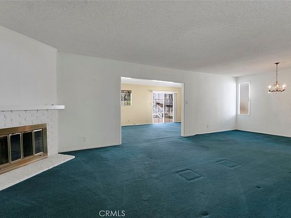 2nd image of 10025 Roscoe Blvd