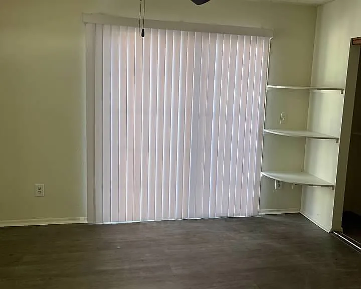 2121 Chertsey Dr #D — Photo 19
