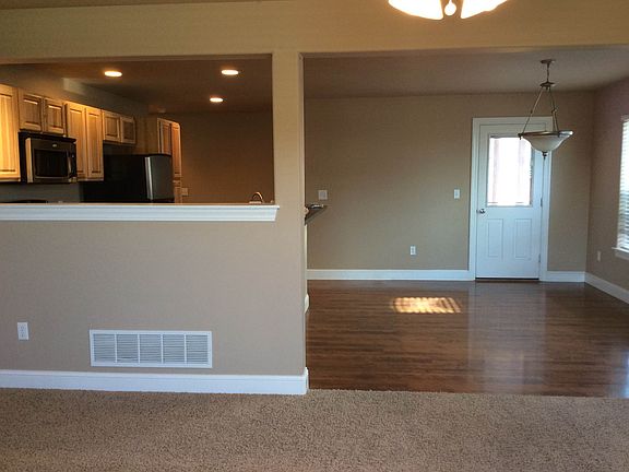 4th image of 60 N River Rock Dr