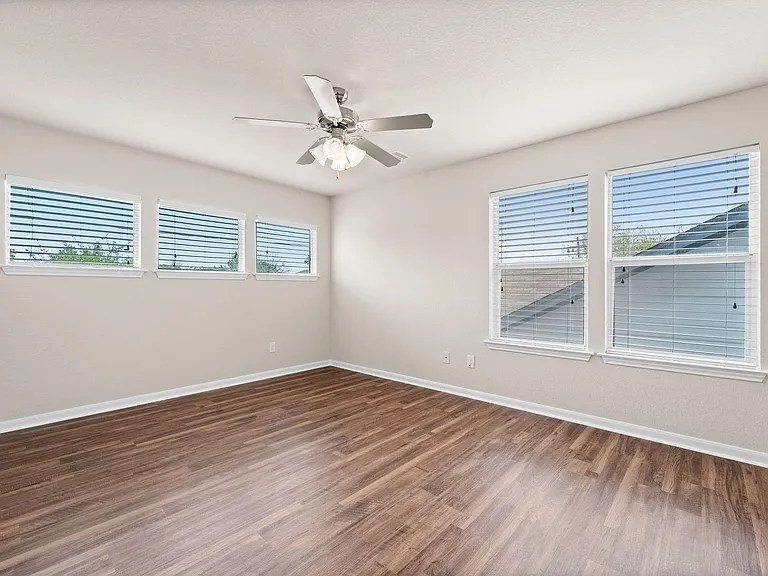 3548 Rebecca St — Photo 25