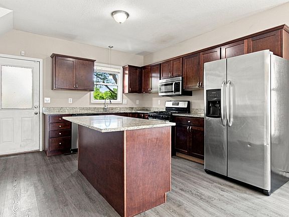 3rd image of 969 Carroll Ave