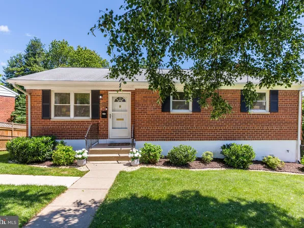 4709 Creek Shore Dr, Rockville, MD 20852