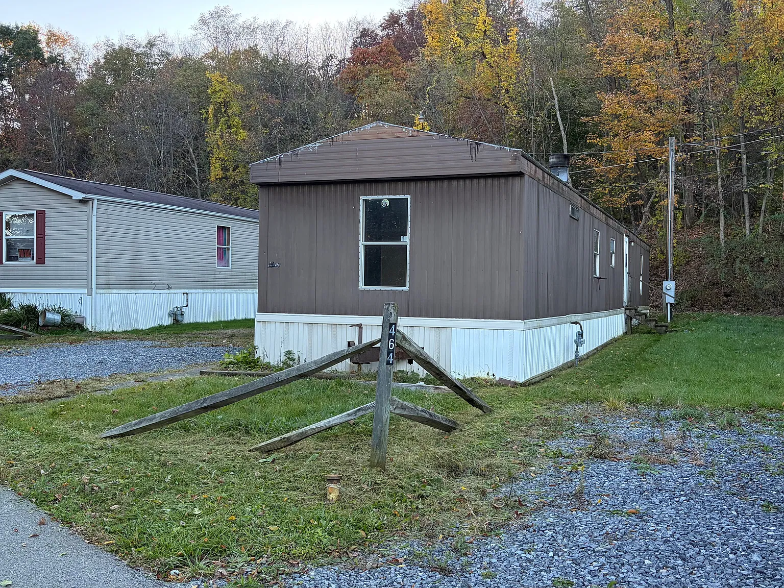 2 Bedroom, 2 Bath Home in Maple Heights Community — Photo 1