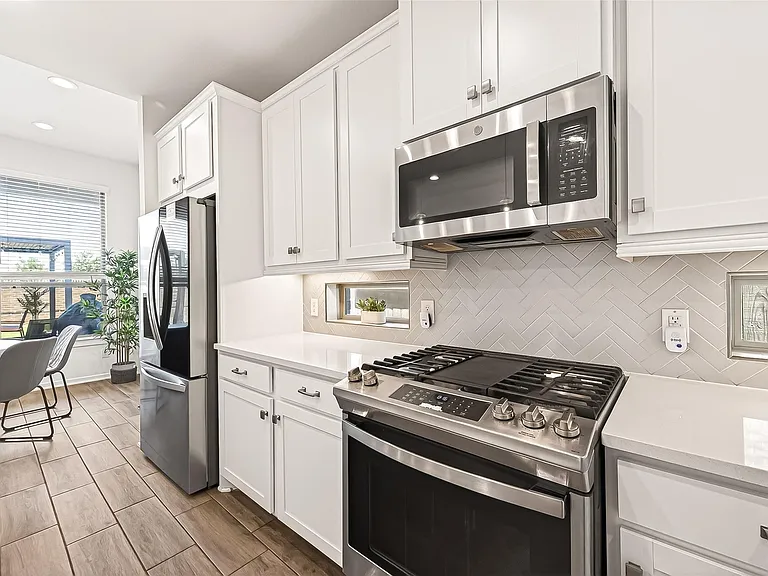 7019 Snow Finch Ln — Photo 12