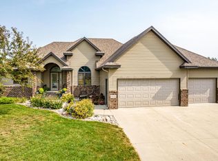 4616 Hunters Point, Moorhead, MN 56560