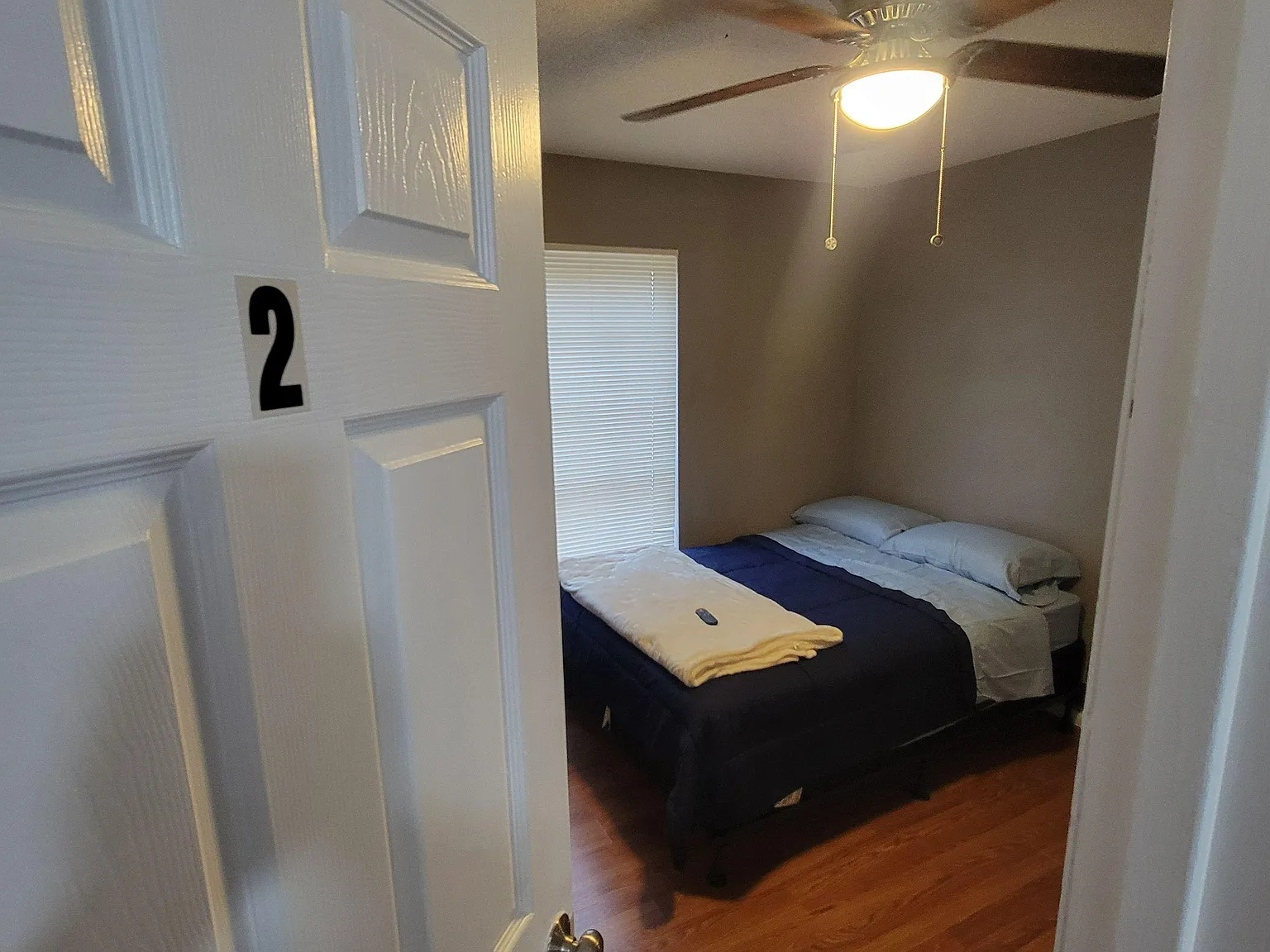 4 bed, 3.5 bath, 2686 sqft, $685 — Photo 1