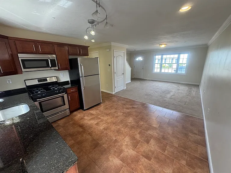 14 Merrimac Way #E — Photo 21