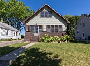 632 W 4th Ave, Oshkosh, WI 54902