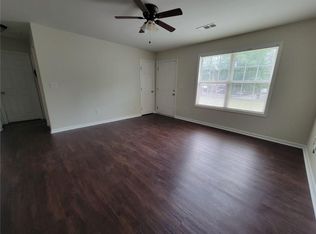 9167 Bent Pine Ct NE, Covington, GA 30014