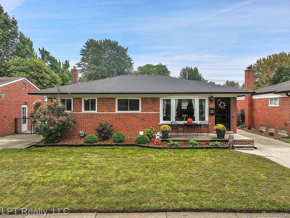 1st image of 1374 Fontaine Ave