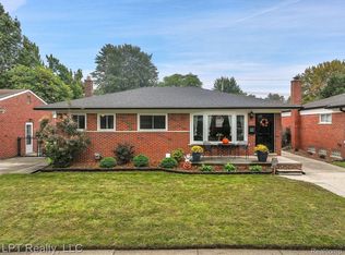 1374 Fontaine Ave, Madison Heights, MI 48071