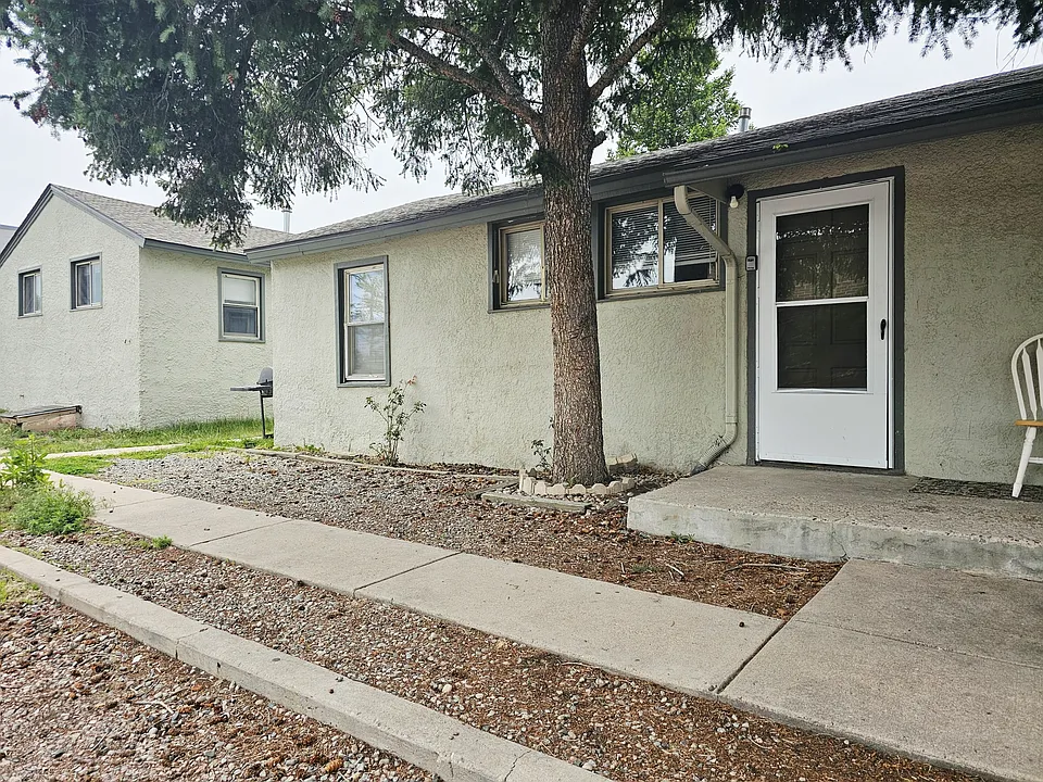 416 Arrawanna St #12