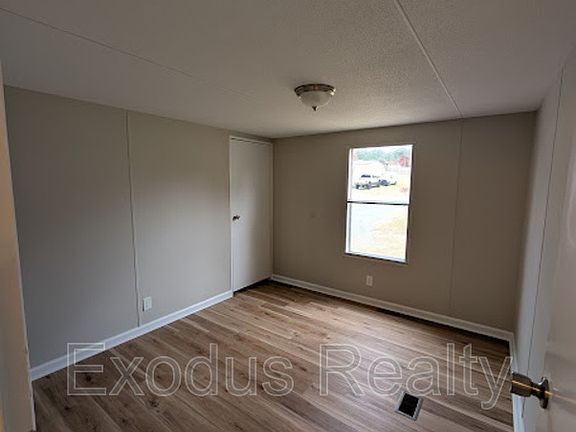 2nd image of 45 Castle Wood