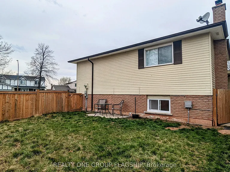 7 Greening Ave — Photo 1