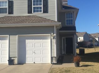 8020 N Lawn Ave, Kansas City, MO 64119