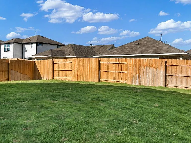 208 Stein Rd — Photo 30