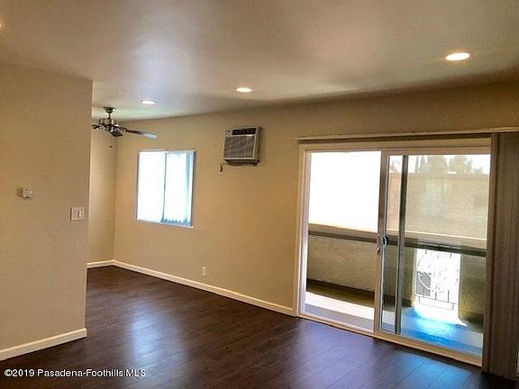 4th image of 580 N Los Robles Ave APT 8