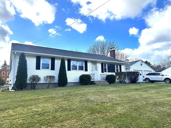 2 Cole Street, Falmouth, ME 04105