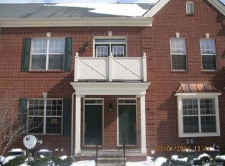 1160 Fountain View Cir, South Lyon, MI 48178