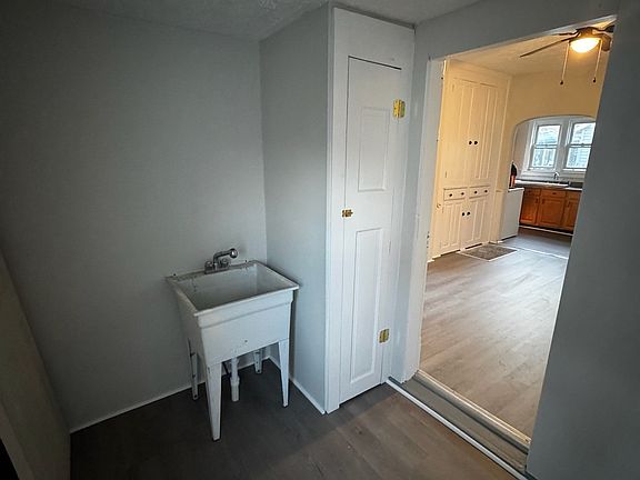 2nd image of 106 Maple Ave