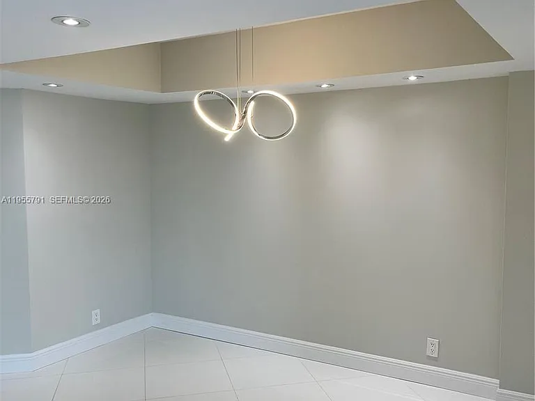 19707 Turnberry Way #24A — Photo 7