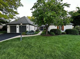 1291 The Point St, Barrington, IL 60010