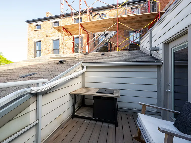 1417 Main St #5 — Photo 37