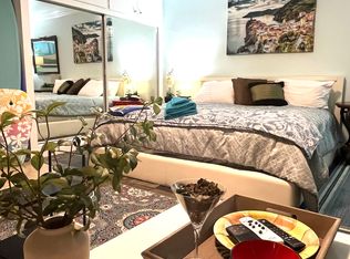130 Catamaran St APT 10A, Marina Del Rey, CA 90292