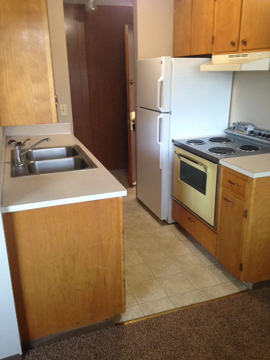 103 E Fremont Ave photo 1