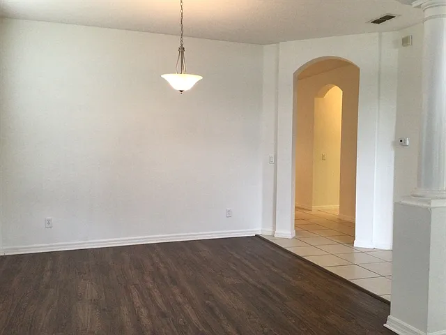 1726 Palmerston Cir — Photo 3