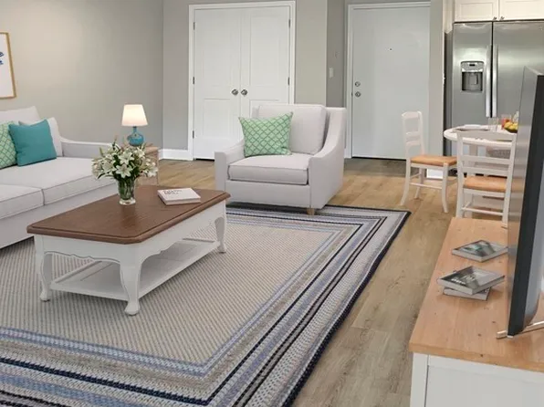 180 Main St APT 1205, Bridgewater, MA 02324